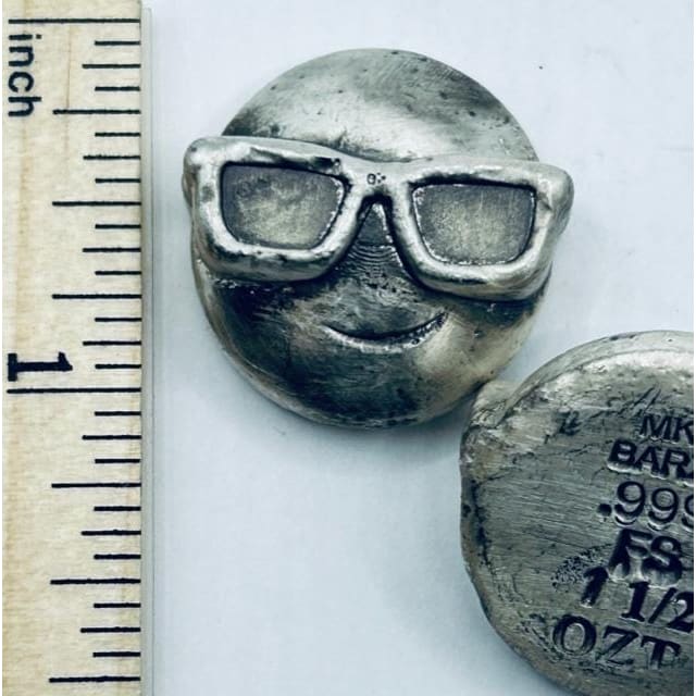 1.5 Oz MK BarZ Cool Shades“ Happy Sunglasses Emoji Hand Poured.999 FS Bar