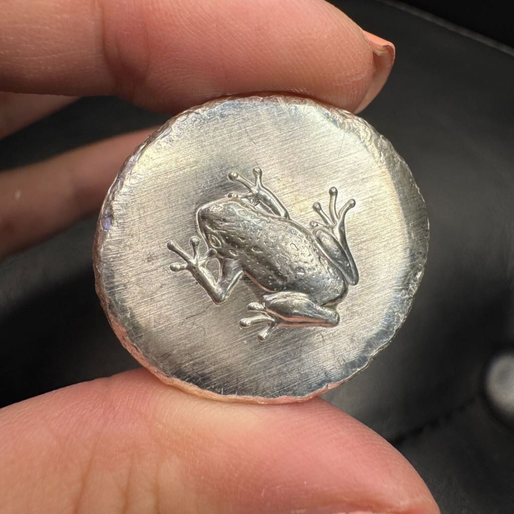 .5 oz MK BarZ ’Froggy’ Hand Poured Round.999 FS