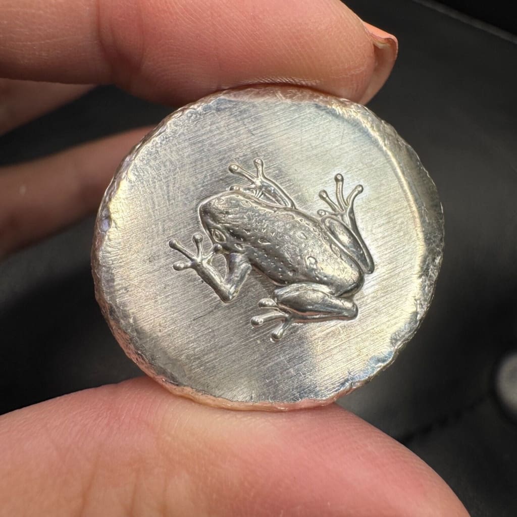 .5 oz MK BarZ ’Froggy’ Hand Poured Round.999 FS