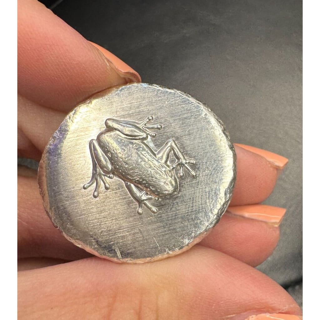 .5 oz MK BarZ ’Froggy’ Hand Poured Round.999 FS