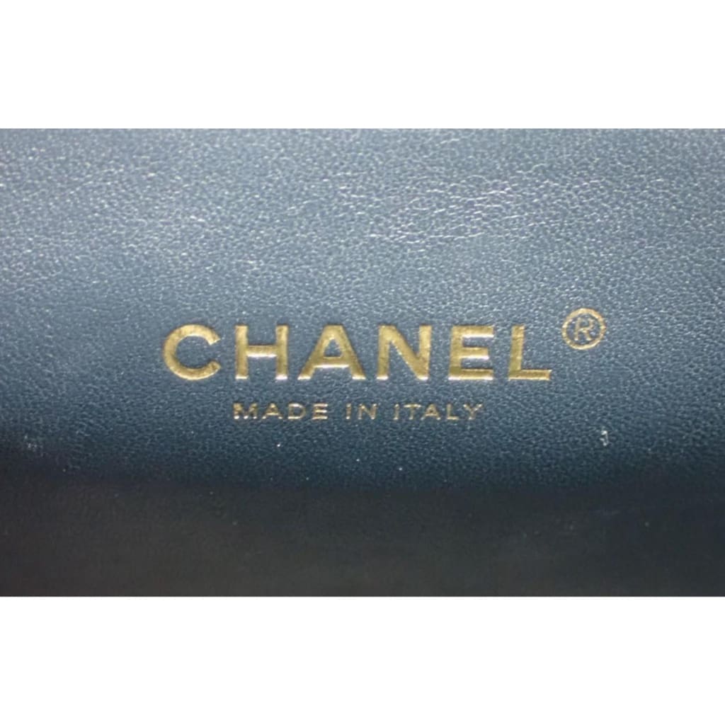 Chanel Medal Envelope Flap Bag Chevron Calfskin Blue Bag - blue / leather / bag