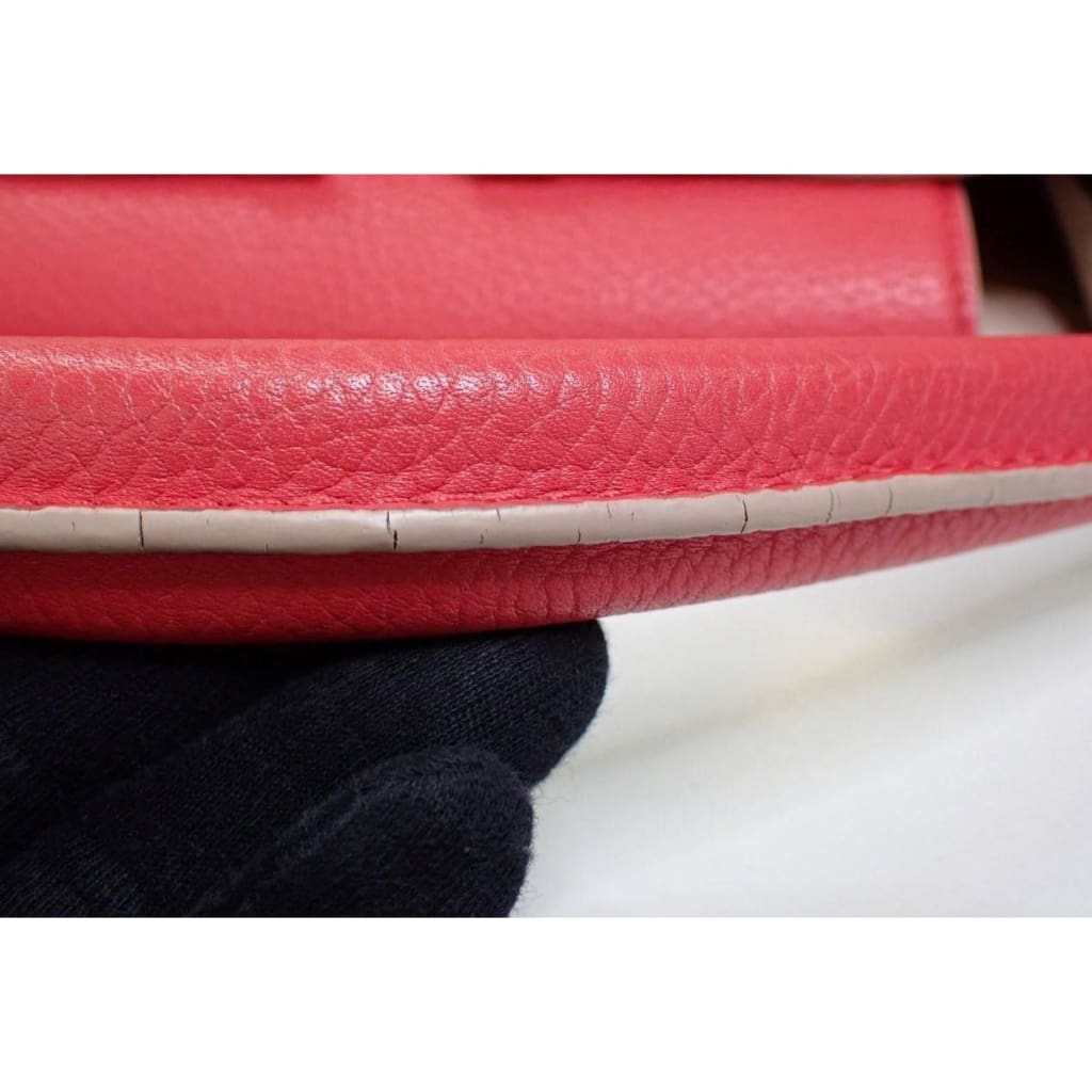 Louis Vuitton Capucines MM Fuchsia Pink - pink / Leather / shoulder bag