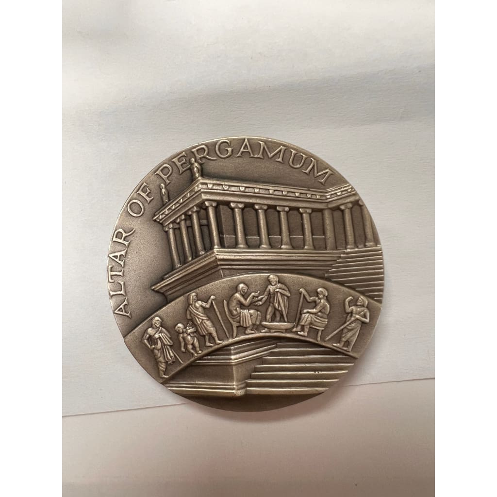 MEDALLIC ART 2.2 TROY OZ 999 GALEN OF PERGAMUM