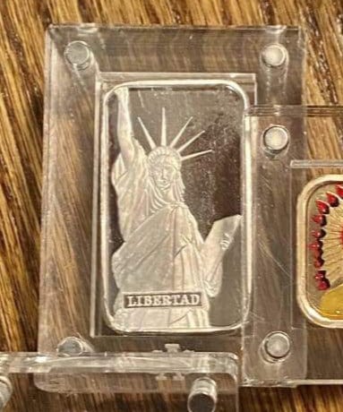 SAC Mini Vertical Acrylic Magnetized Art Bar Slab - ID Slot 50.5mm x 29.5mm