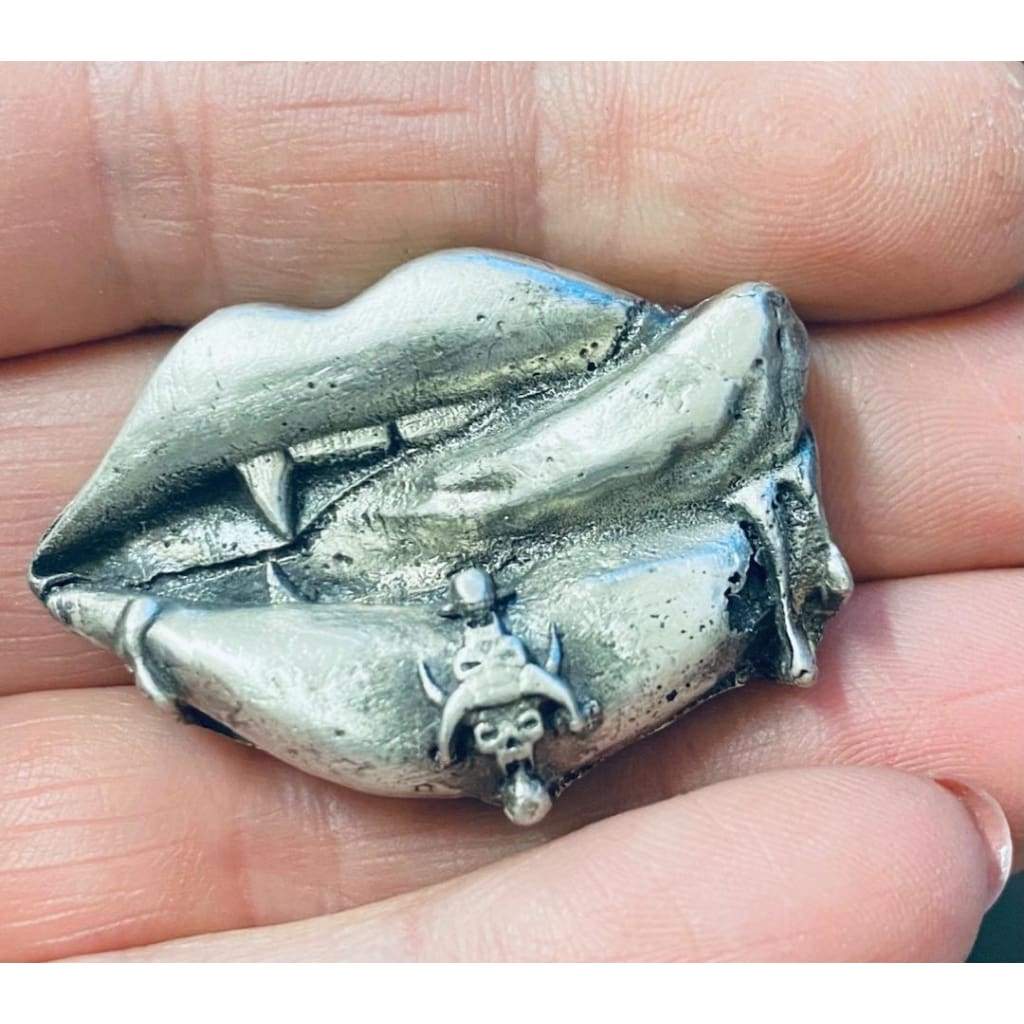 1.3 Troy Oz MK BarZ Vampire Lips 2D Sand Cast Relief.999 FS