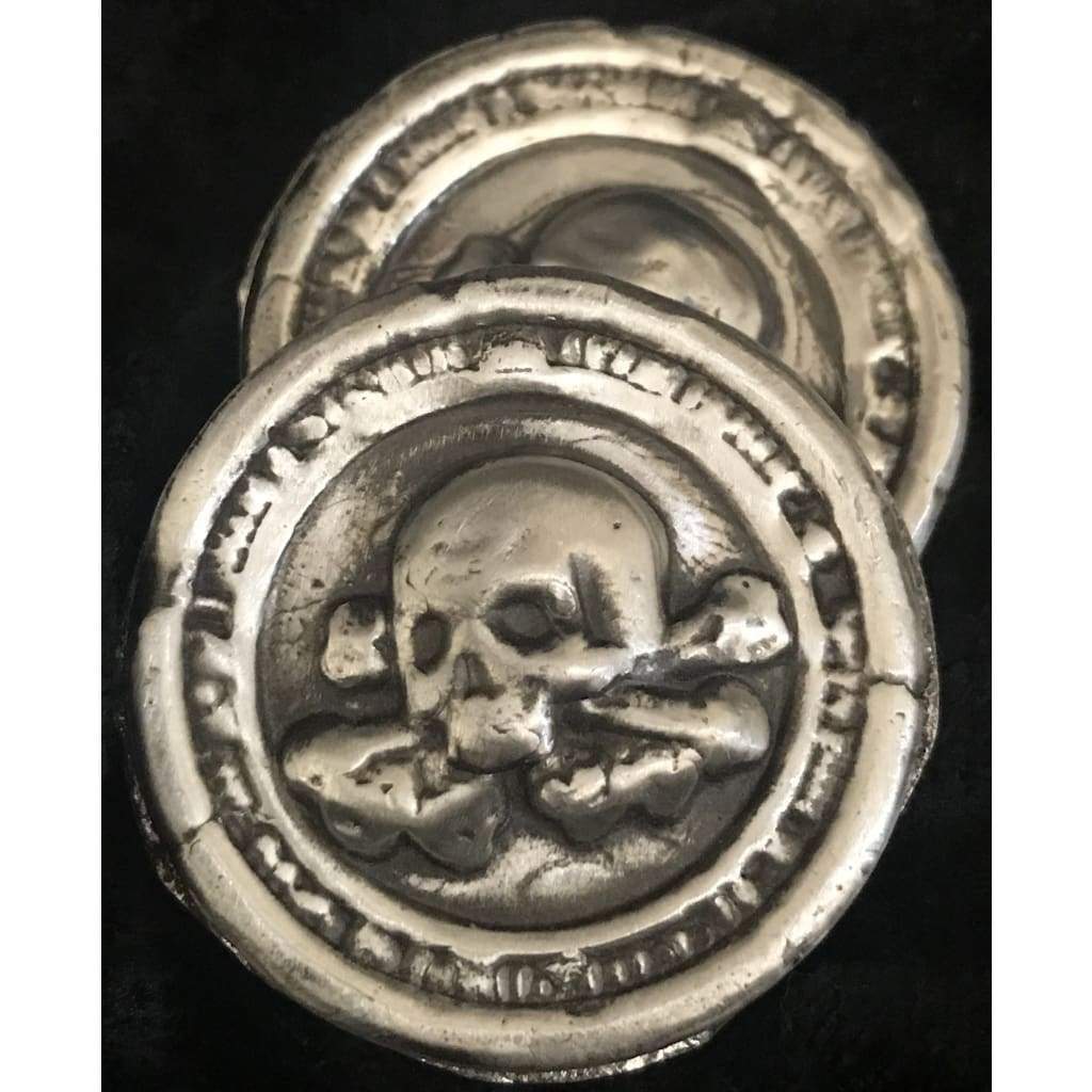 1.5 oz MK BarZ Don’t Touch My Booty-Pirate Hand poured Round.999FS