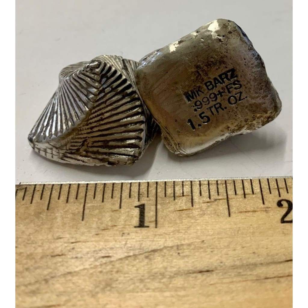 1.5 Oz MK BarZ Stacked Antiqued Pyramid Swerving Hand Poured.999 FS