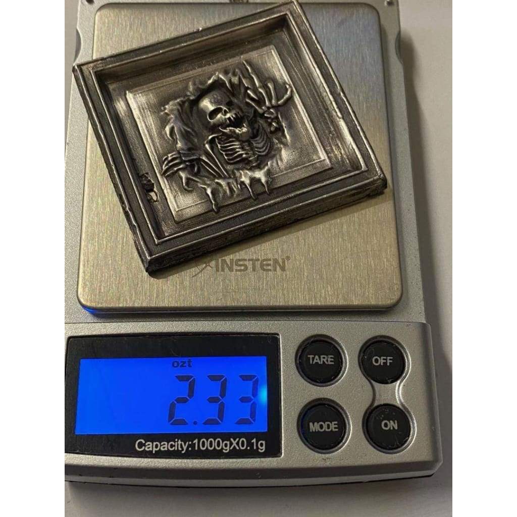@2.33 ozt MK BarZ HERE’S SKULLY 2D Framed Sand Cast Picture.999 FS