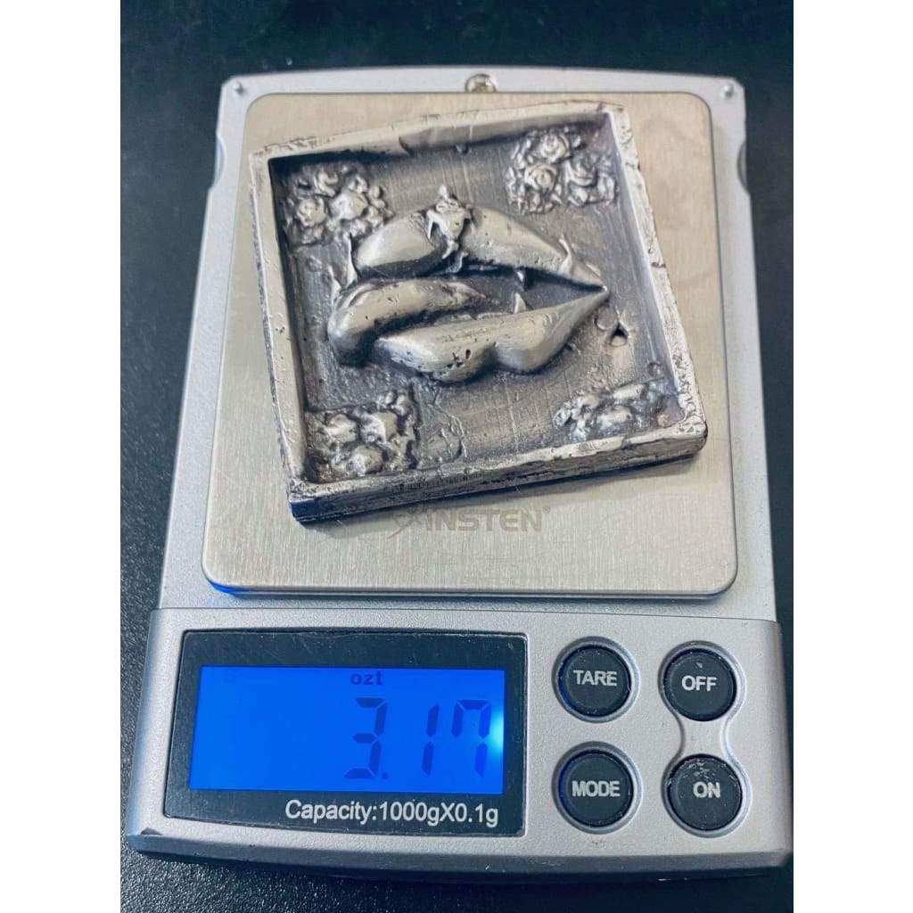 @3 Troy Oz MK BarZ Vampiress Lips by Sarah Richter Framed 2D Sand Cast Relief.999 FS