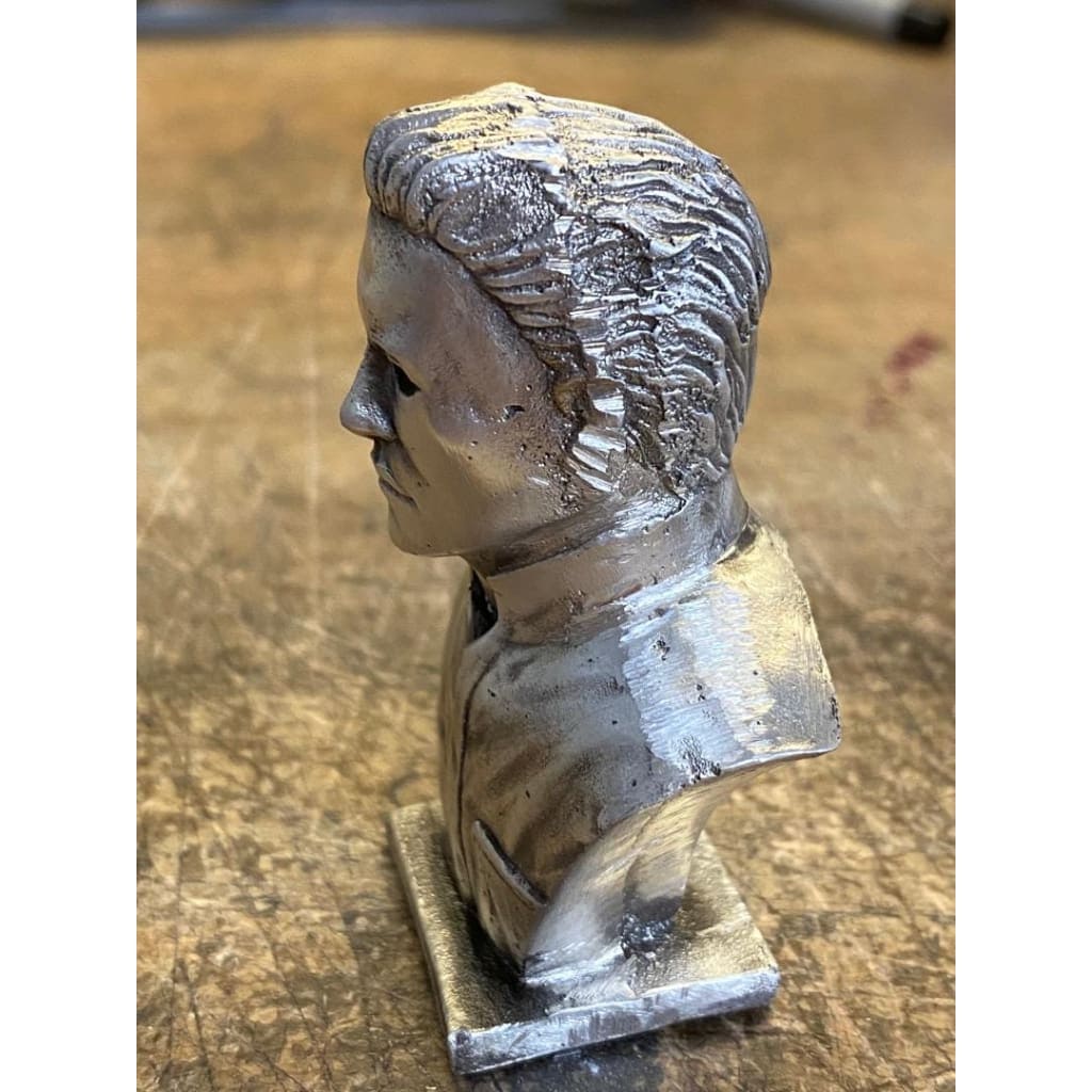 @8.7 Troy Oz MK BarZ Michael Meyers - Bust 3D Sand Cast Statue.999 FS