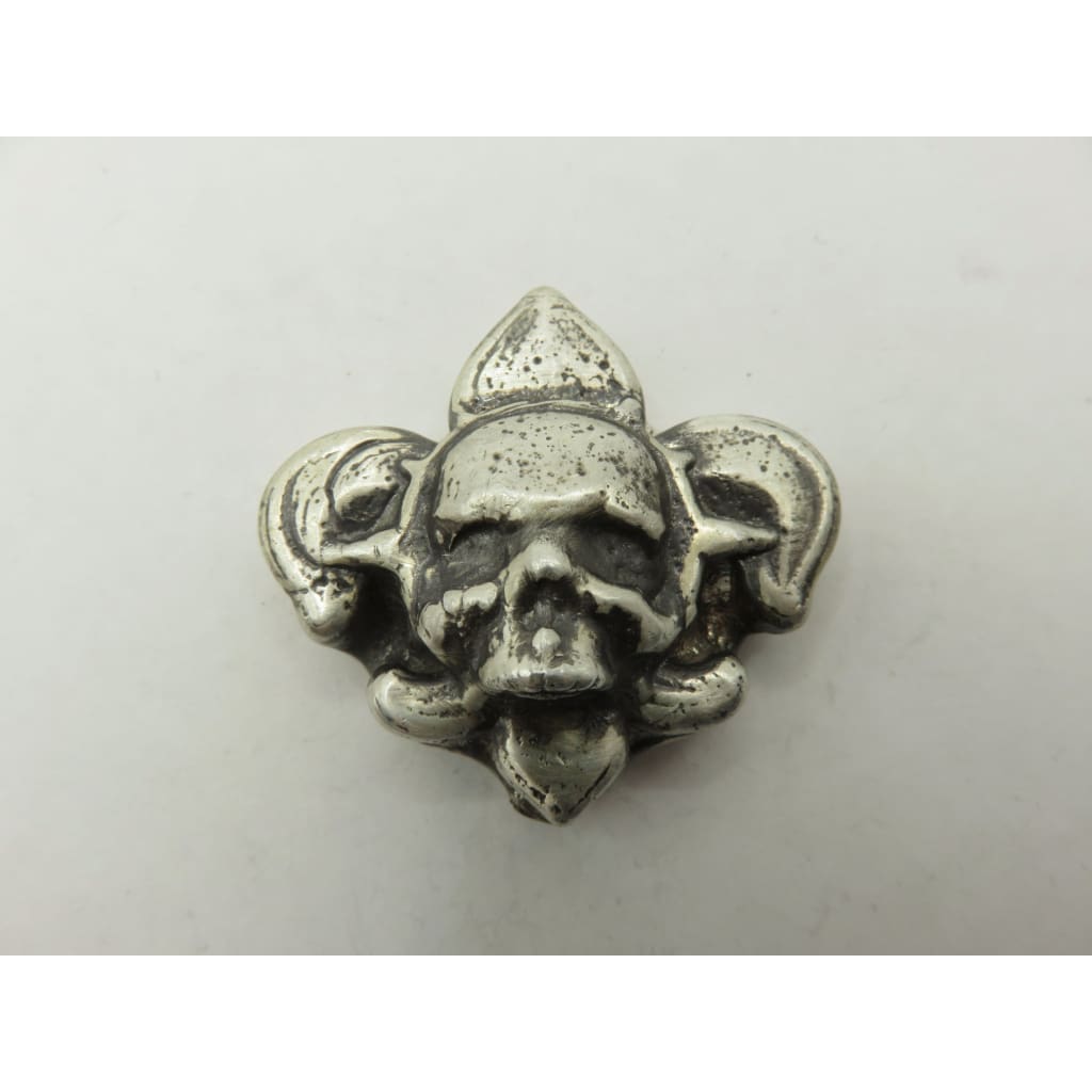 2.5 Troy Oz MK BarZ Death’s Regal Emblem: The Skull Fleur de Lis Silver Bar.999 FS