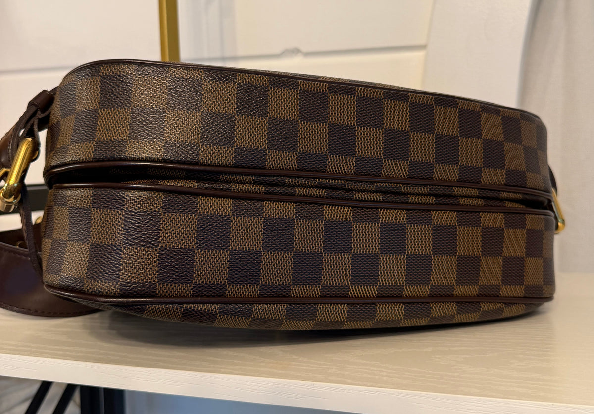 Louis Vuitton Damier Ebene Highbury GM