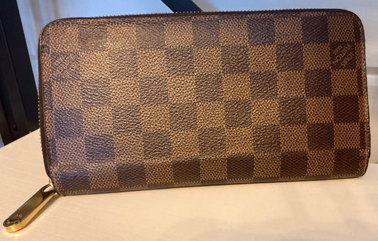 Louis Vuitton Damier Ebene Pink Zippy Wallet