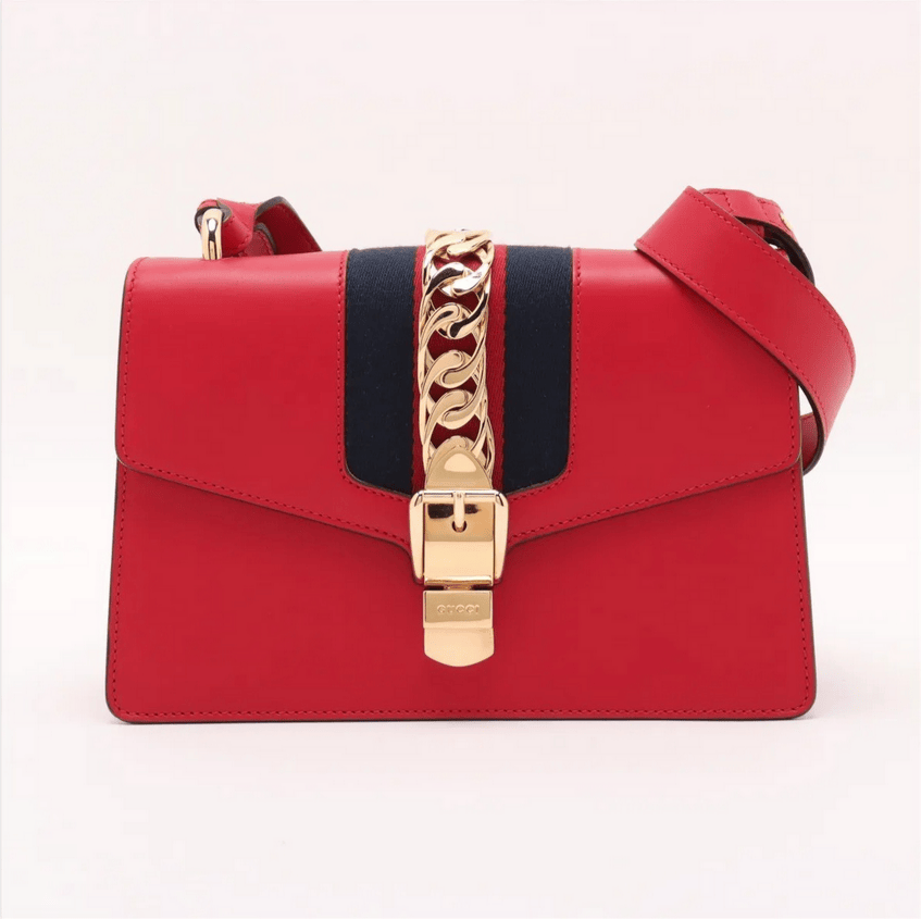 Gucci Sylvie Leather Shoulder bag Red