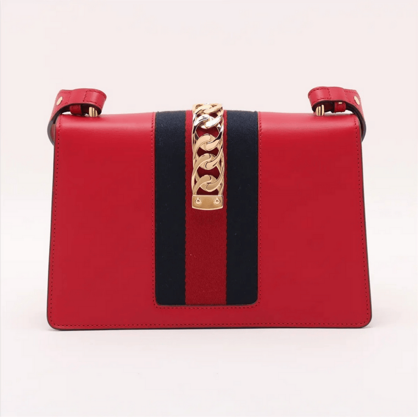 Gucci Sylvie Leather Shoulder bag Red