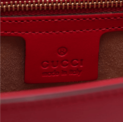 Gucci Sylvie Leather Shoulder bag Red