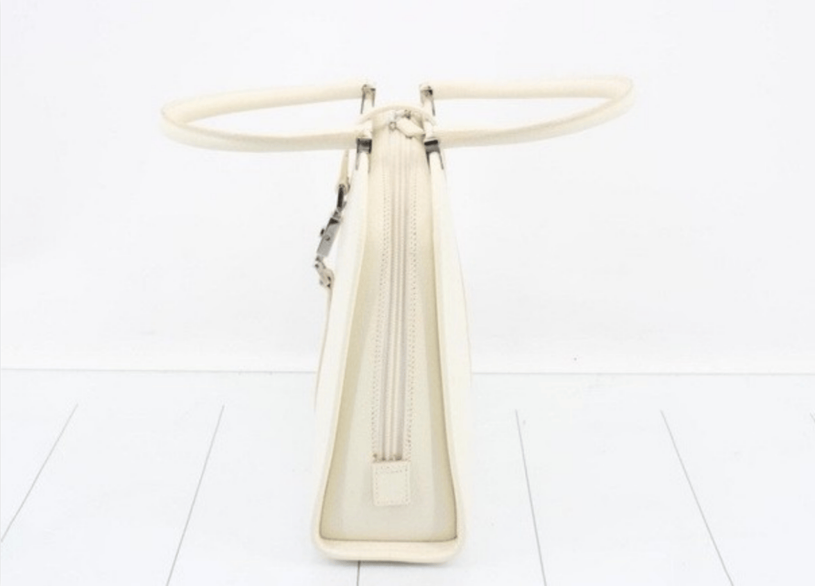 GUCCI Piston Lock Jackie Vintage Bag White Leather