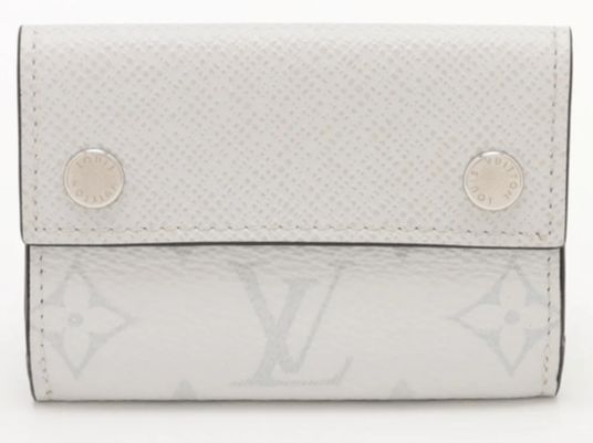Louis Vuitton Taiga Lama Discovery compact wallet