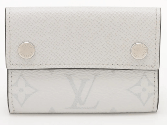 Louis Vuitton Taiga Lama Discovery compact wallet