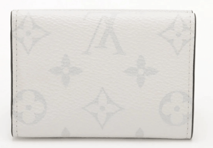 Louis Vuitton Taiga Lama Discovery compact wallet