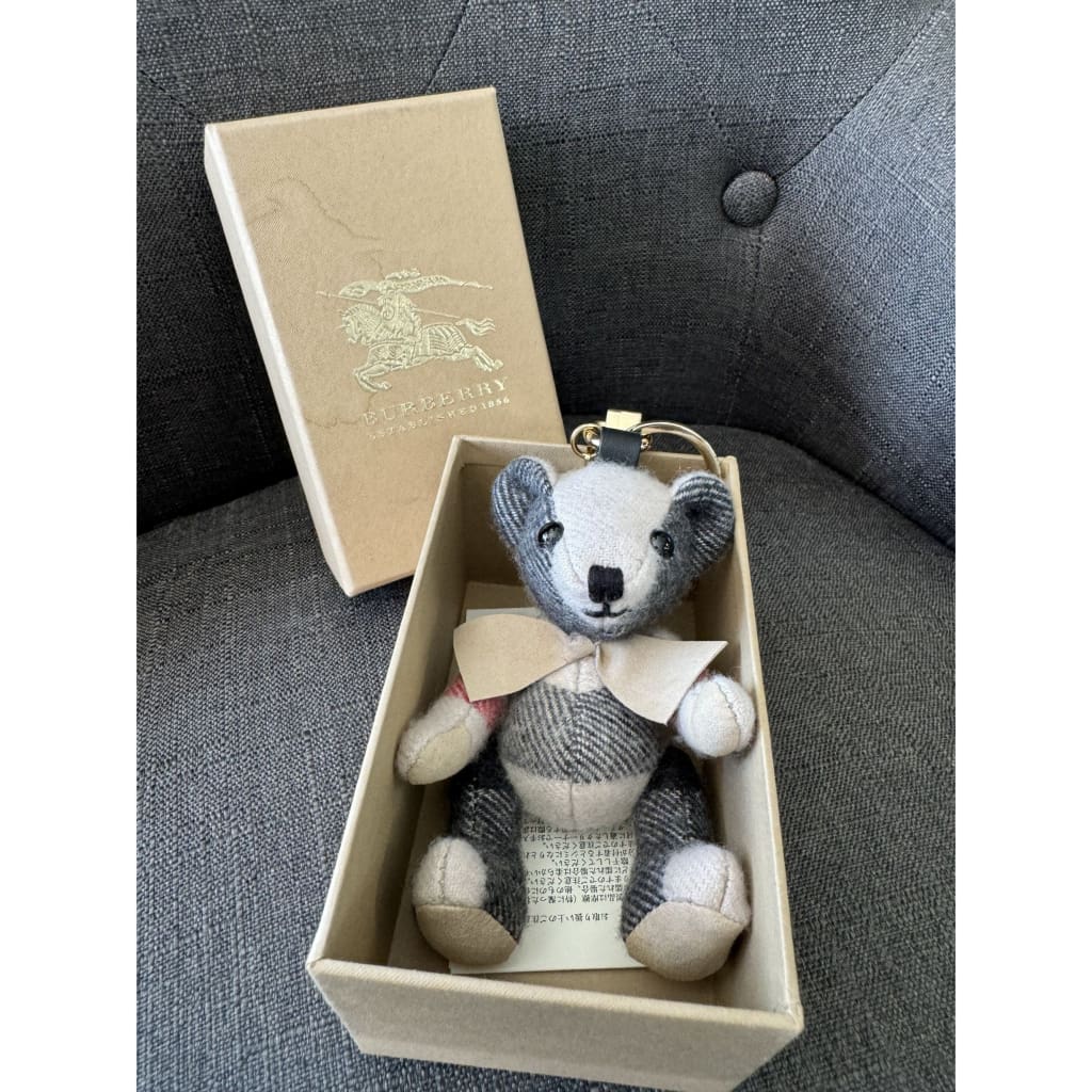 Burberry Thomas Check Teddy Bear Charm NWB (MSRP $330) - Stone / cashmere / Keychain