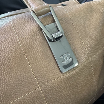 CHANEL Chocolate Bar Leather Shoulder Bag - beige / Leather