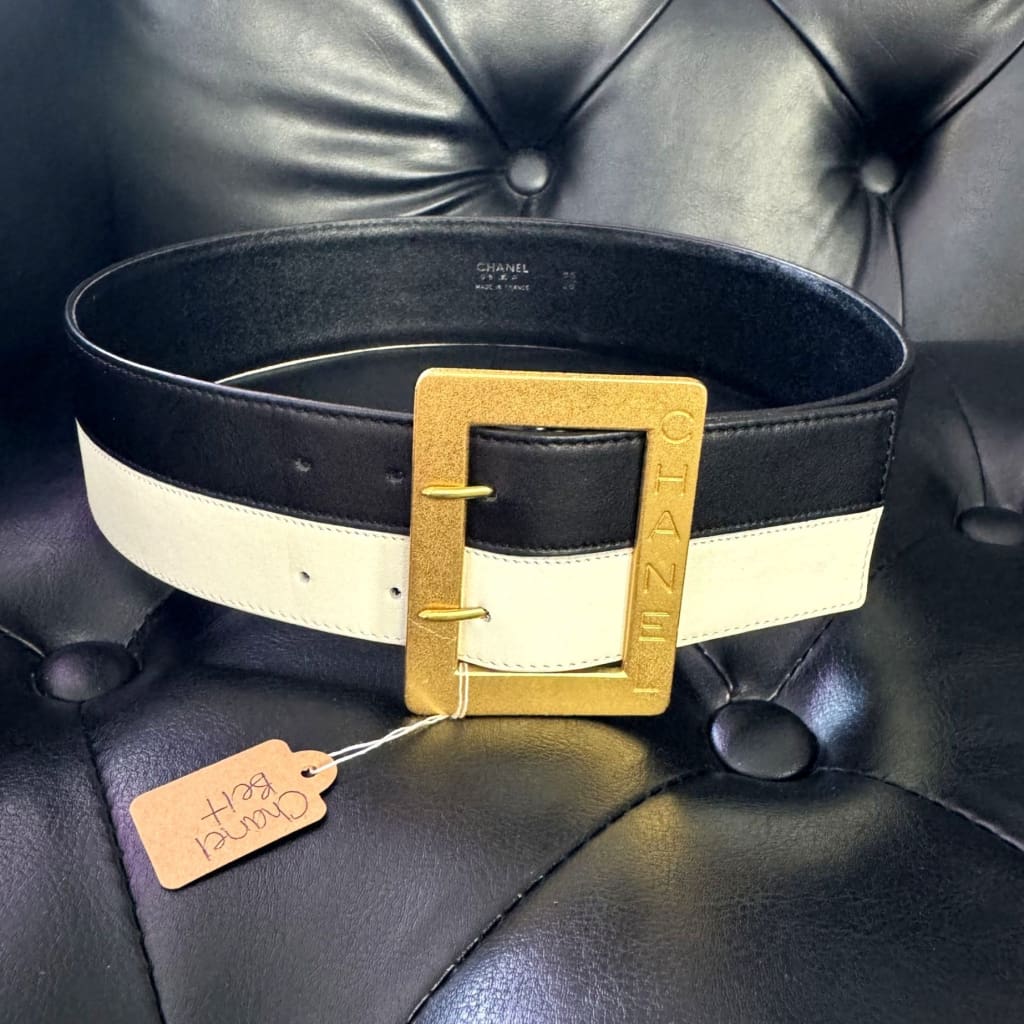 CHANEL Vintage 90s Black and White Striped Leather Waist Belt - Black / Leather