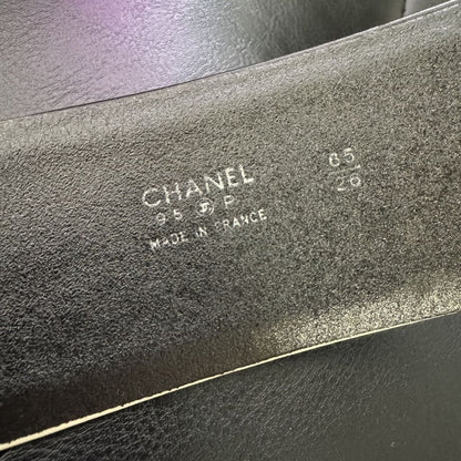 CHANEL Vintage 90s Black and White Striped Leather Waist Belt - Black / Leather