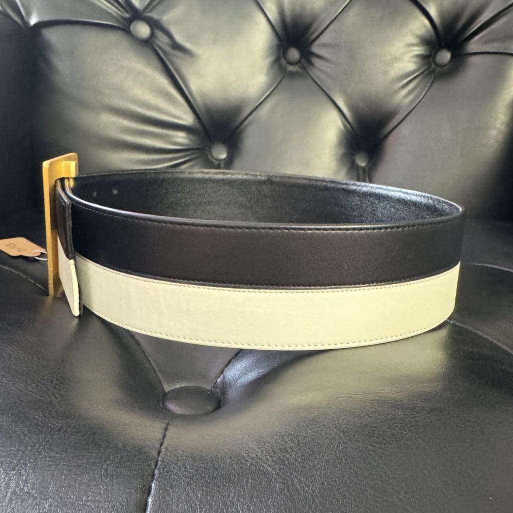 CHANEL Vintage 90s Black and White Striped Leather Waist Belt - Black / Leather