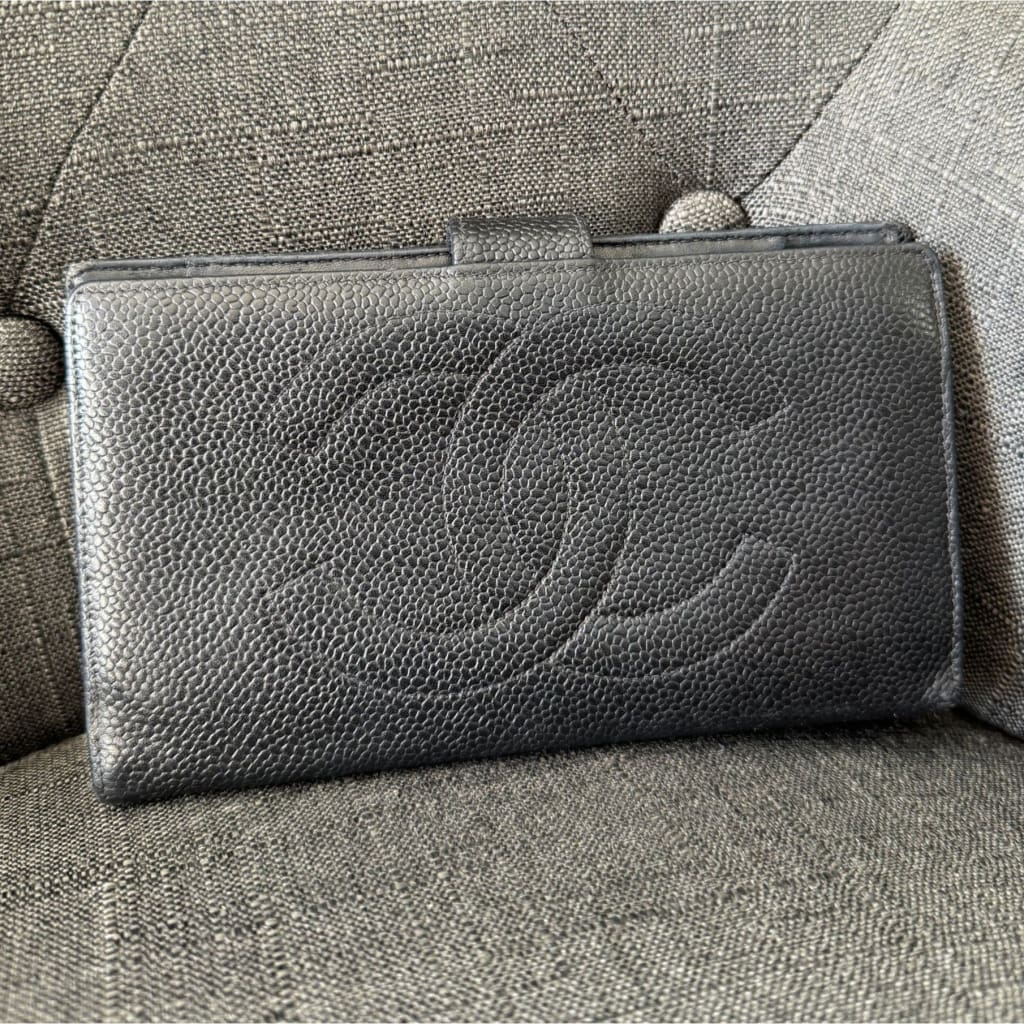 Chanel Vintage Black Caviar Skin Leather Coco Mark Long Wallet - Long Wallet / Black / Leather