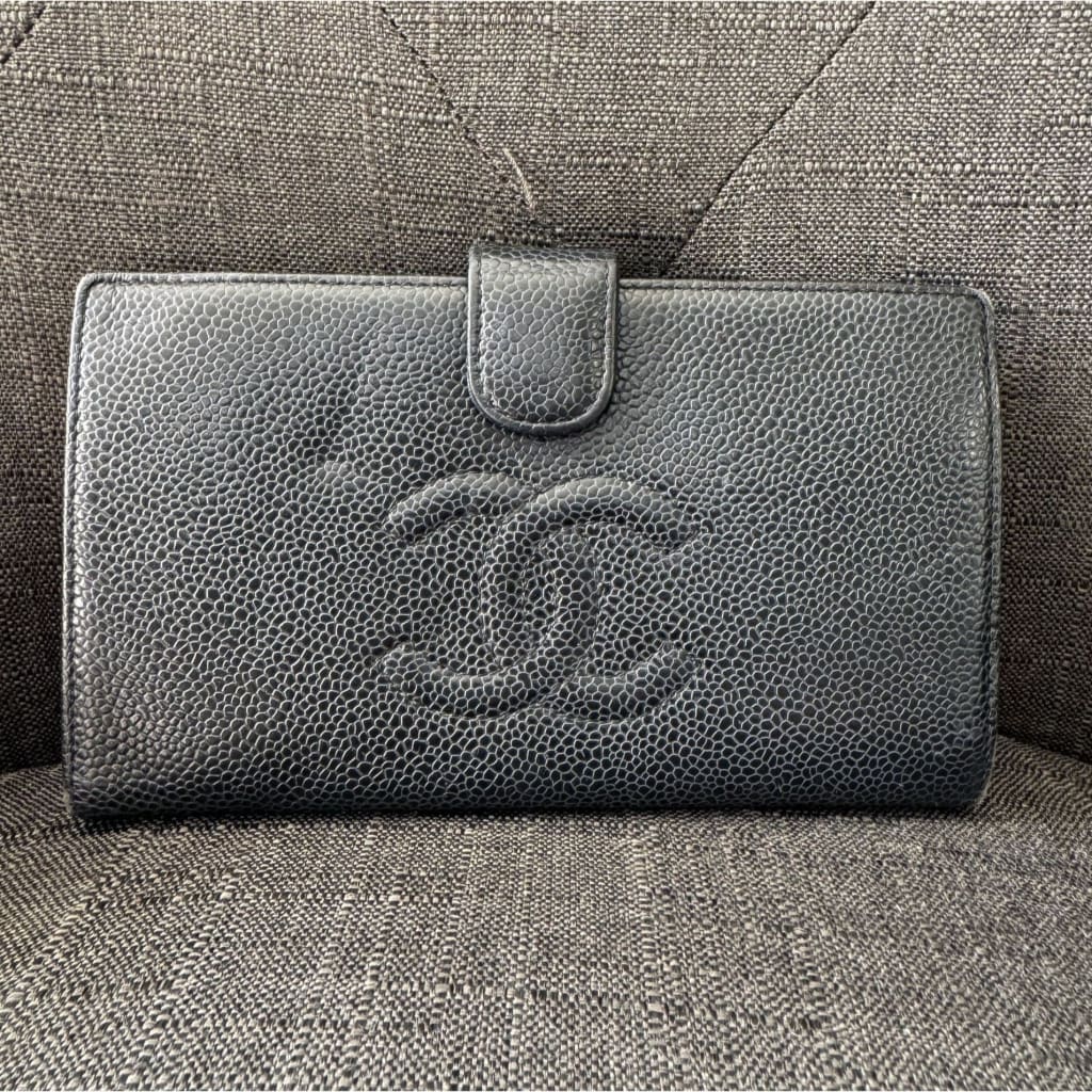 Chanel Vintage Black Caviar Skin Leather Coco Mark Long Wallet