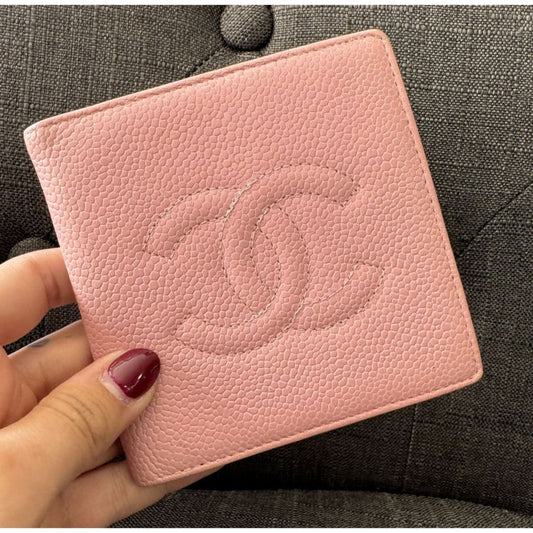 Chanel Vintage Pink Caviar Skin Coco Mark Bifold Wallet - compact / Pink / Leather