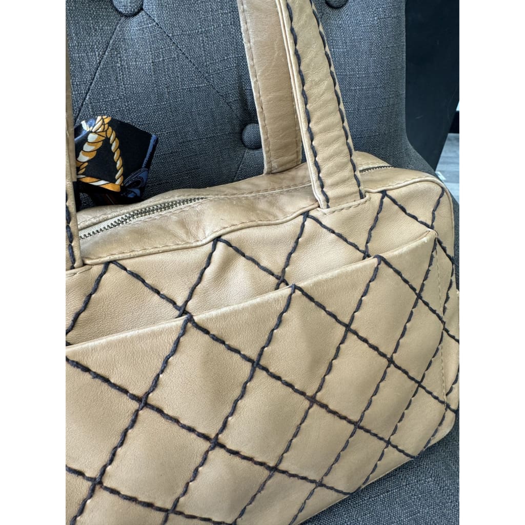 CHANEL Vintage Wildstitch Leather Tote Bag - Camel / Leather