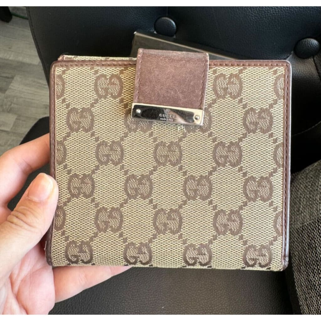 GUCCI GG Wallet w/ Original box & COA (MSRP $800 + ) - Brown / canvas / Bifold