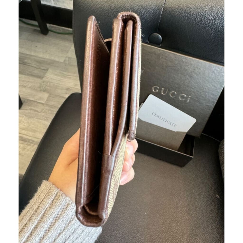 GUCCI GG Wallet w/ Original box & COA (MSRP $800 + ) - Brown / canvas / Bifold