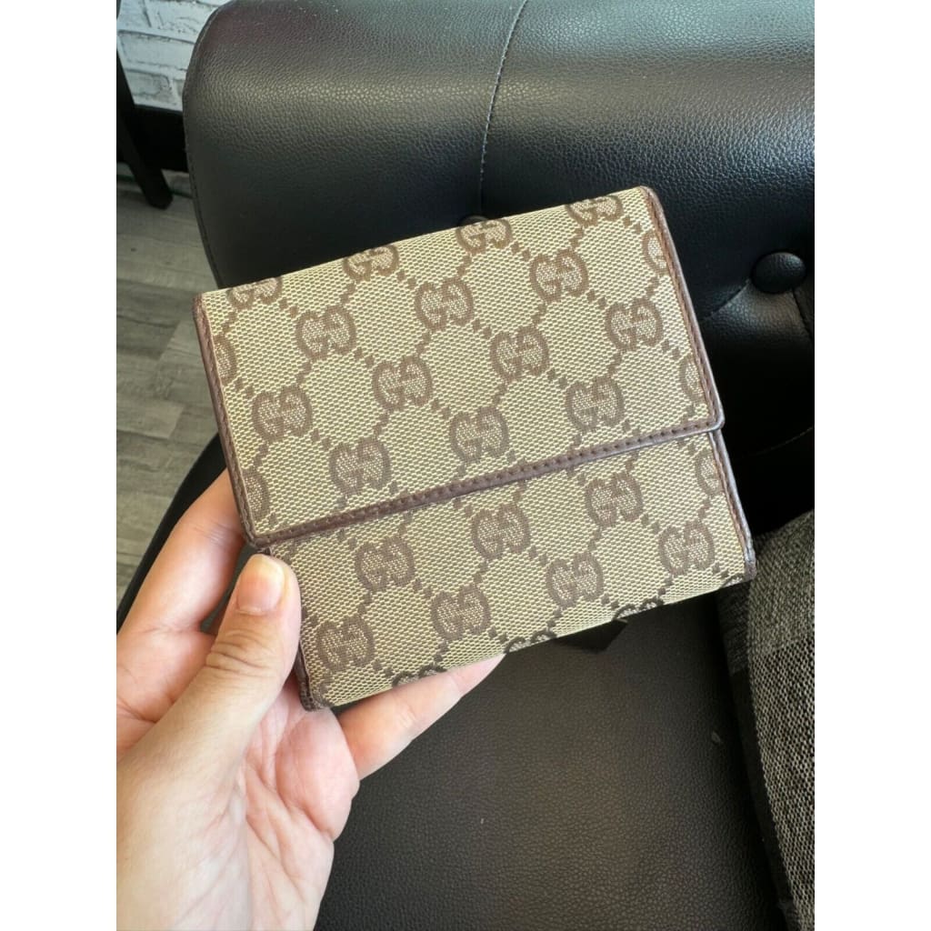 GUCCI GG Wallet w/ Original box & COA (MSRP $800 + ) - Brown / canvas / Bifold