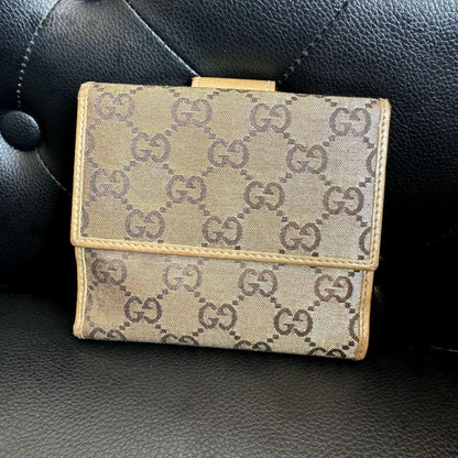 GUCCI Gold Compact Wallet (MSRP $700 + ) - Gold / Leather( + 1) / snap