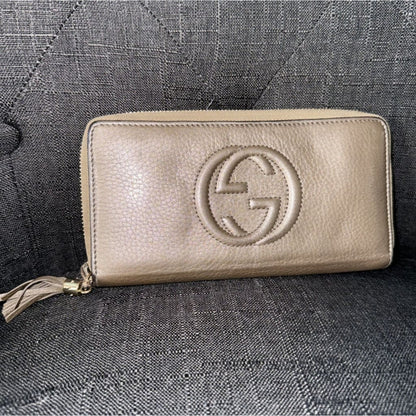 Gucci Gold Soho Zippy Wallet - Long Wallet / Gold / Leather