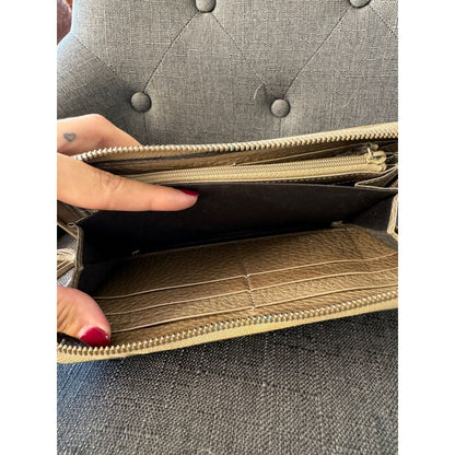 Gucci Gold Soho Zippy Wallet - Long Wallet / Gold / Leather