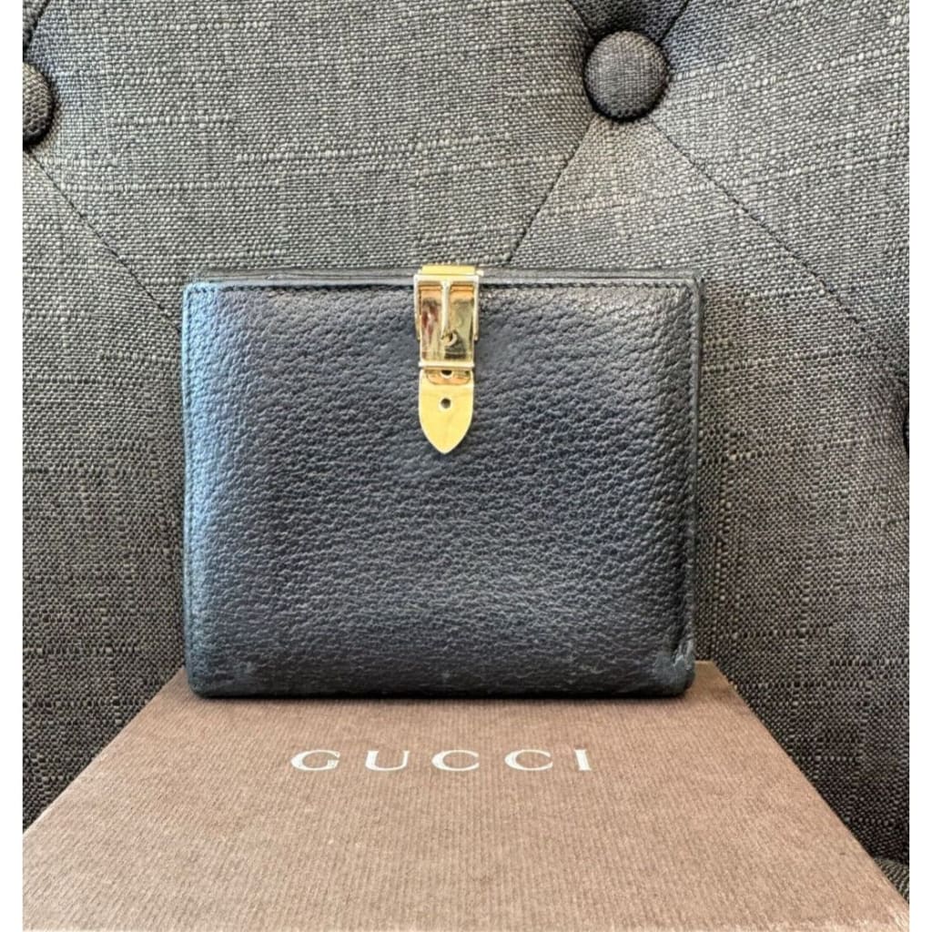 GUCCI Mens Leather Buckle Bifold Wallet (MSRP $750 + ) - Black / Leather / Bifold