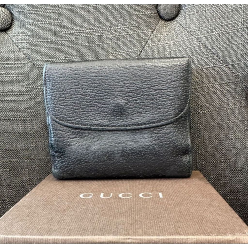 GUCCI Mens Leather Buckle Bifold Wallet (MSRP $750 + ) - Black / Leather / Bifold