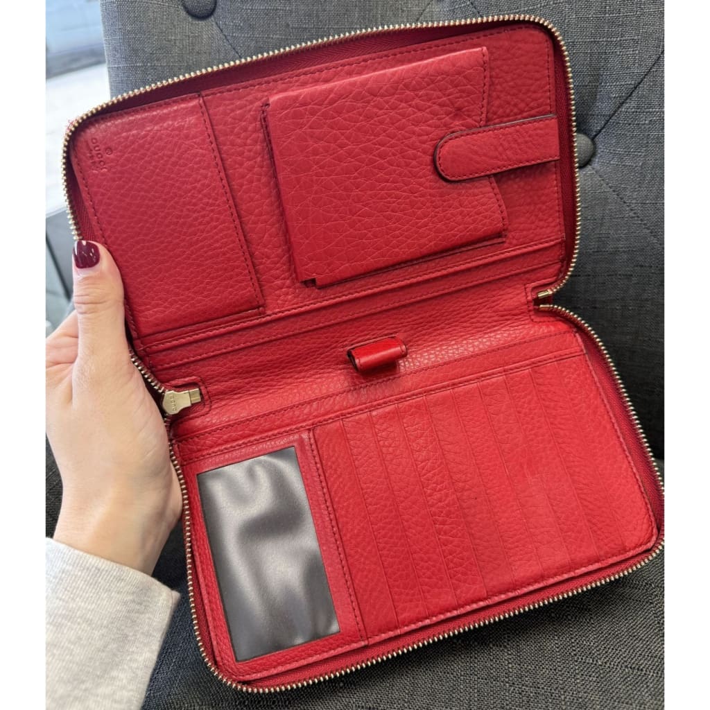 Gucci Soho Red Leather Double Zip Clutch with Aftermarket Chain (MSRP $2000) - Red / Leather / Double Zip