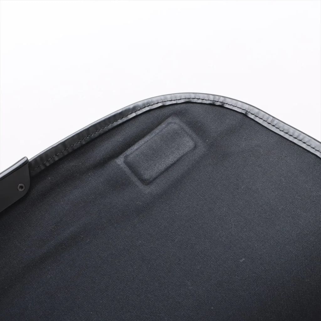 Louis Vuitton Black Damier Graphite Daniel GM Crossbody Messenger - Black / Coated Canvas / Crossbody