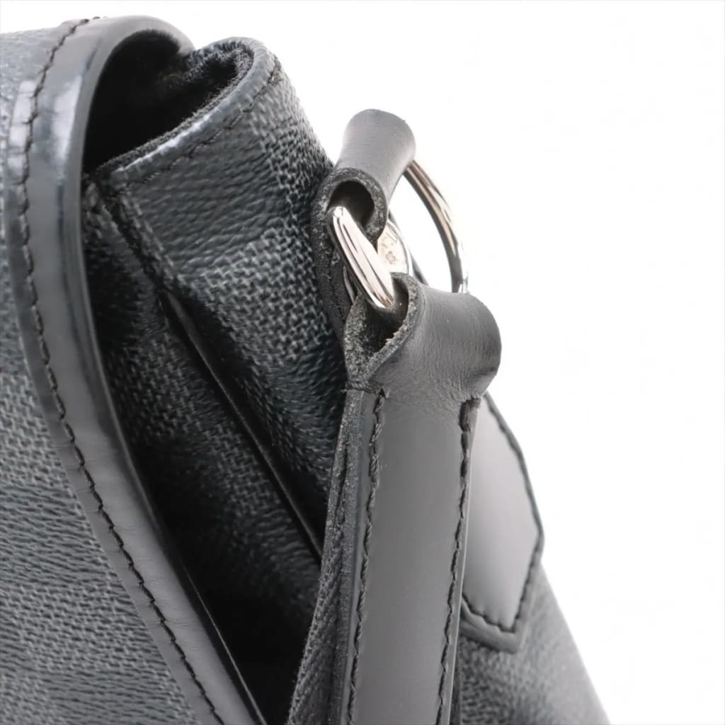 Louis Vuitton Black Damier Graphite Daniel GM Crossbody Messenger - Black / Coated Canvas / Crossbody