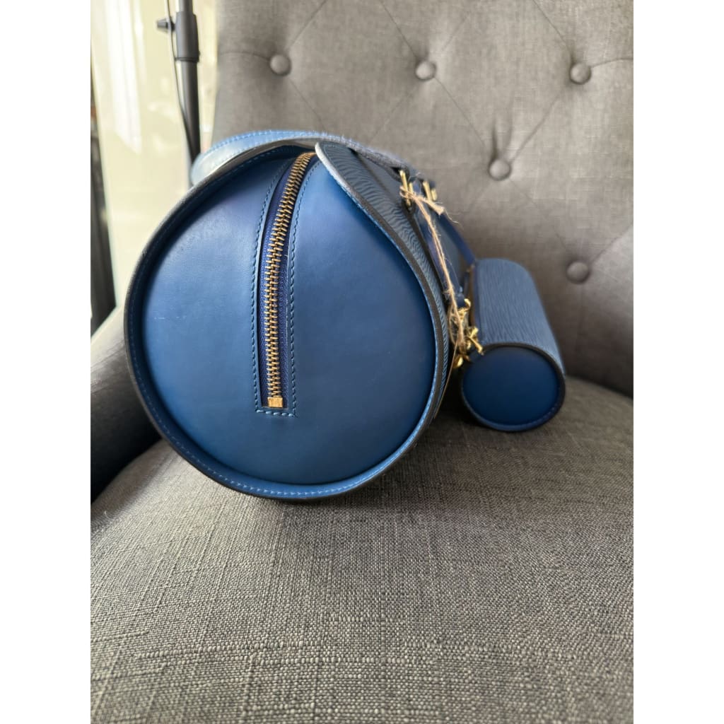 LOUIS VUITTON Blue Epi Soufflot Toledo Shoulder Bag with Mini Pouch - Blue / Leather / Shoulder Bag