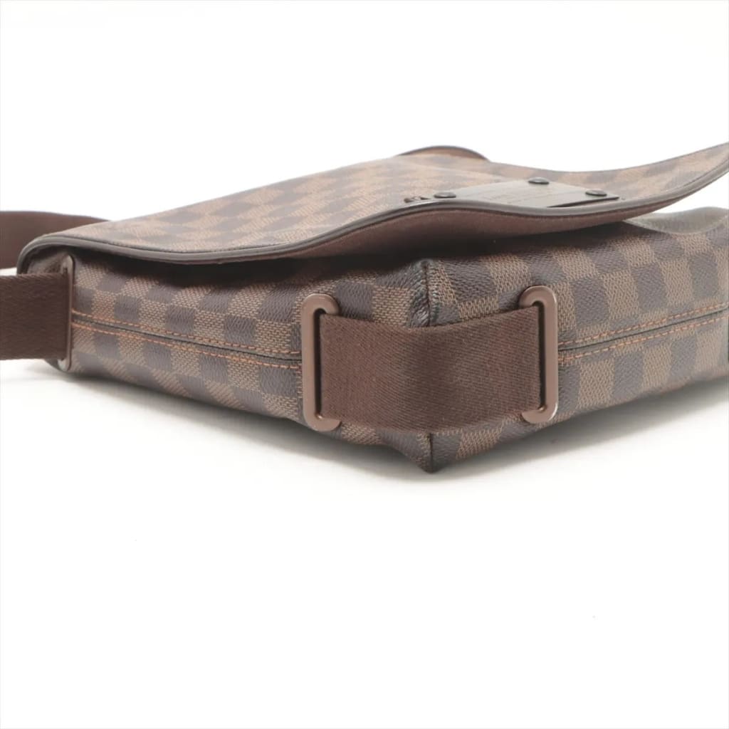 Louis Vuitton Damier Ebene Brooklyn PM Crossbody Bag - brown / Coated Canvas / Crossbody