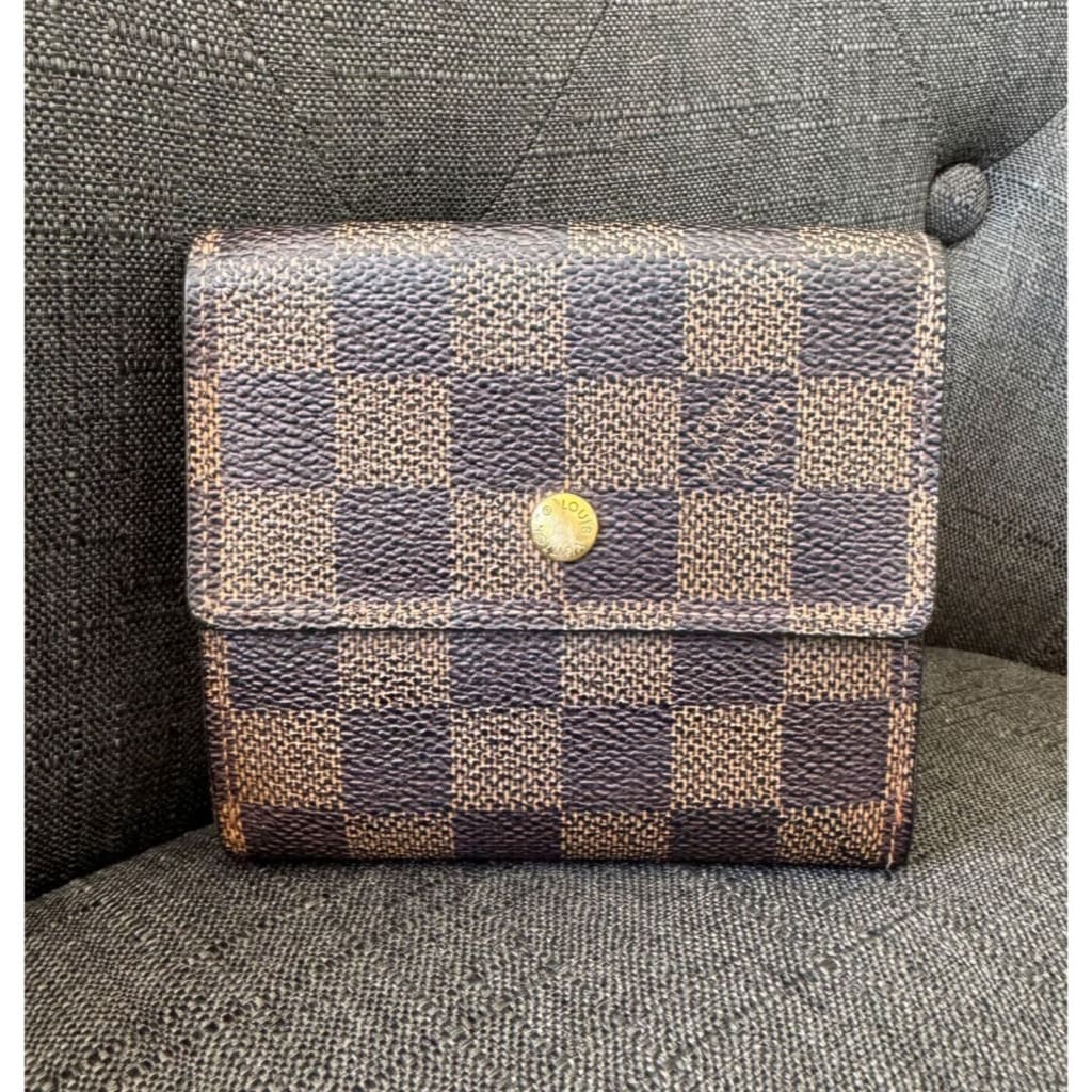 LOUIS VUITTON Damier Ebene Elise Compact Wallet (MSRP $750 + ) - Brown / Leather / compact