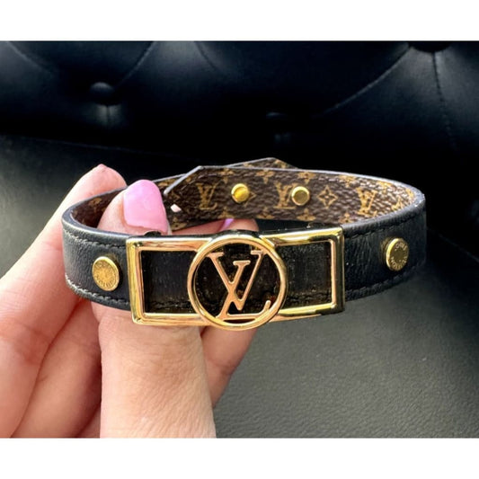 LOUIS VUITTON Dauphine Leather Monogram Reversible Bracelet - Black / Leather / Wrap