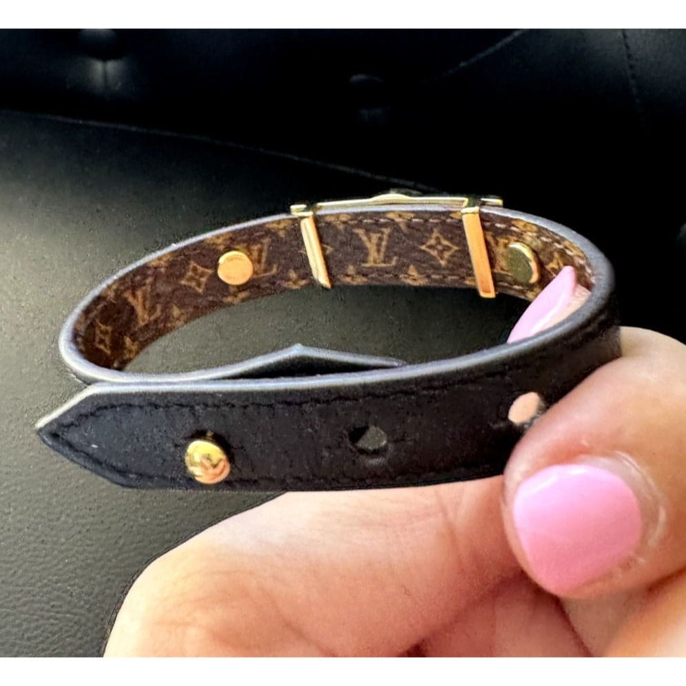 LOUIS VUITTON Dauphine Leather Monogram Reversible Bracelet - Black / Leather / Wrap