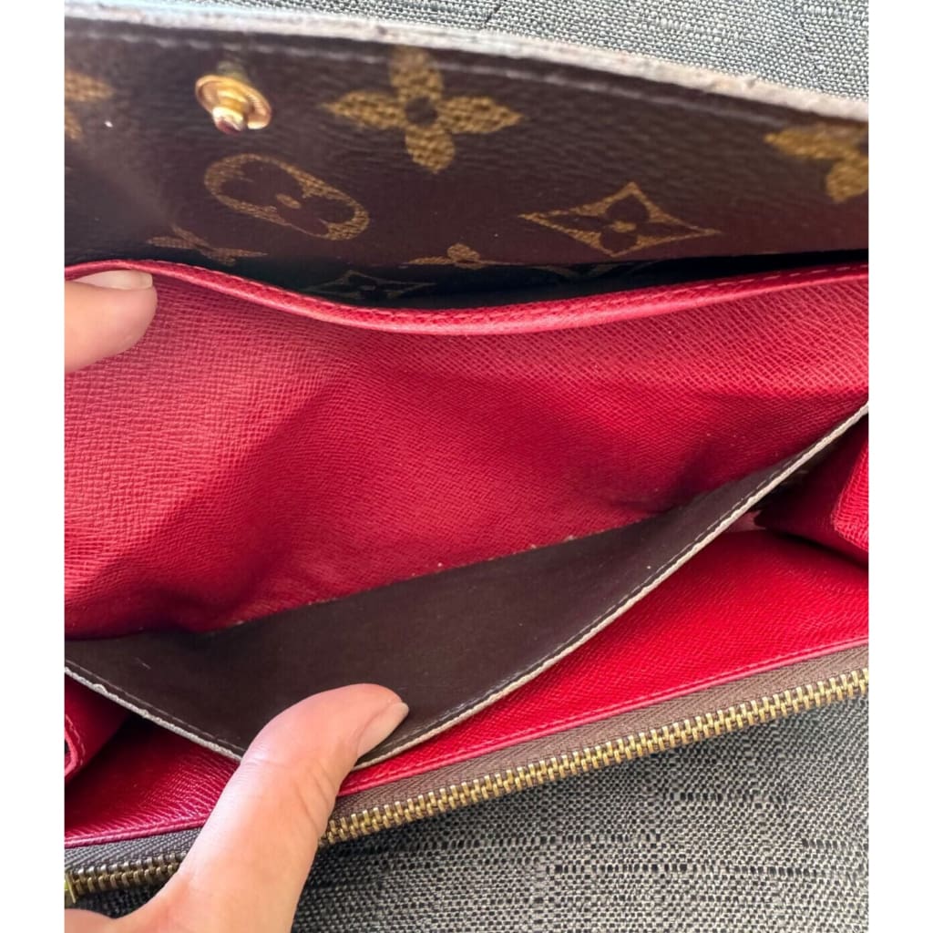 LOUIS VUITTON Emilie Monogram Fuchsia Long Wallet (MSRP $585) - Brown / Leather / long wallet